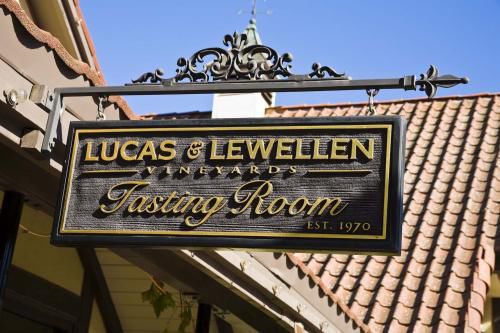 Lucas & Lewellen Vineyards